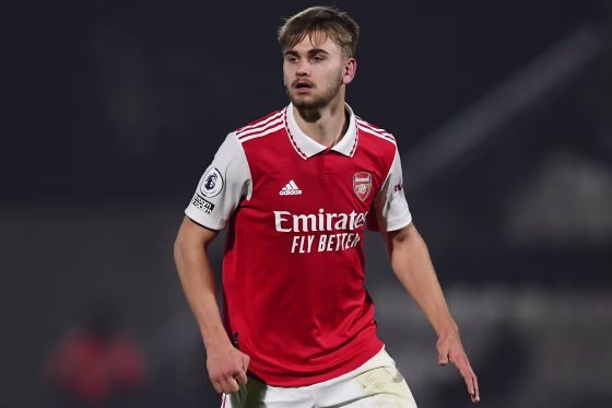 Billy Vigar plays with Arsenal U21 in 2022.