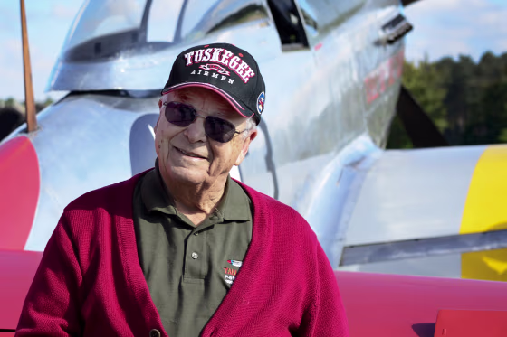 Tuskegee Airman reunites with Red Tail