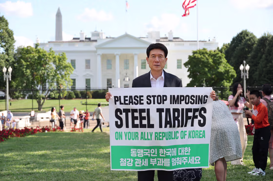 Lee Kang-deok, the mayor of Pohang, South Korea, outside the White House.