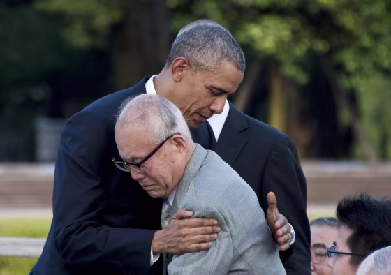 Obama on May 27 paid moving tribute to victims of the world's first nuclear attack.