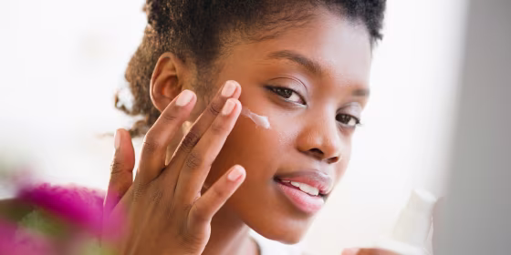 Heavy emollient or occlusive ingredients can make a sunscreen feel greasy on the skin — these expert recommendations may help.
