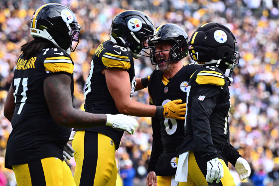 Indianapolis Colts v Pittsburgh Steelers