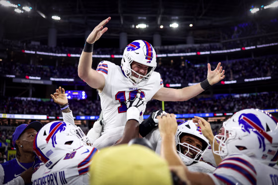 Buffalo Bills v Los Angeles Rams