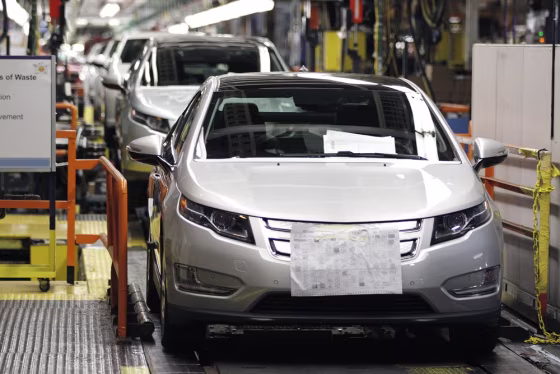 GM's early hopes for the electric Chevy Volt were pretty much dashed by year's end. Even without a he-said-she-said exchange with the government over battery fires.