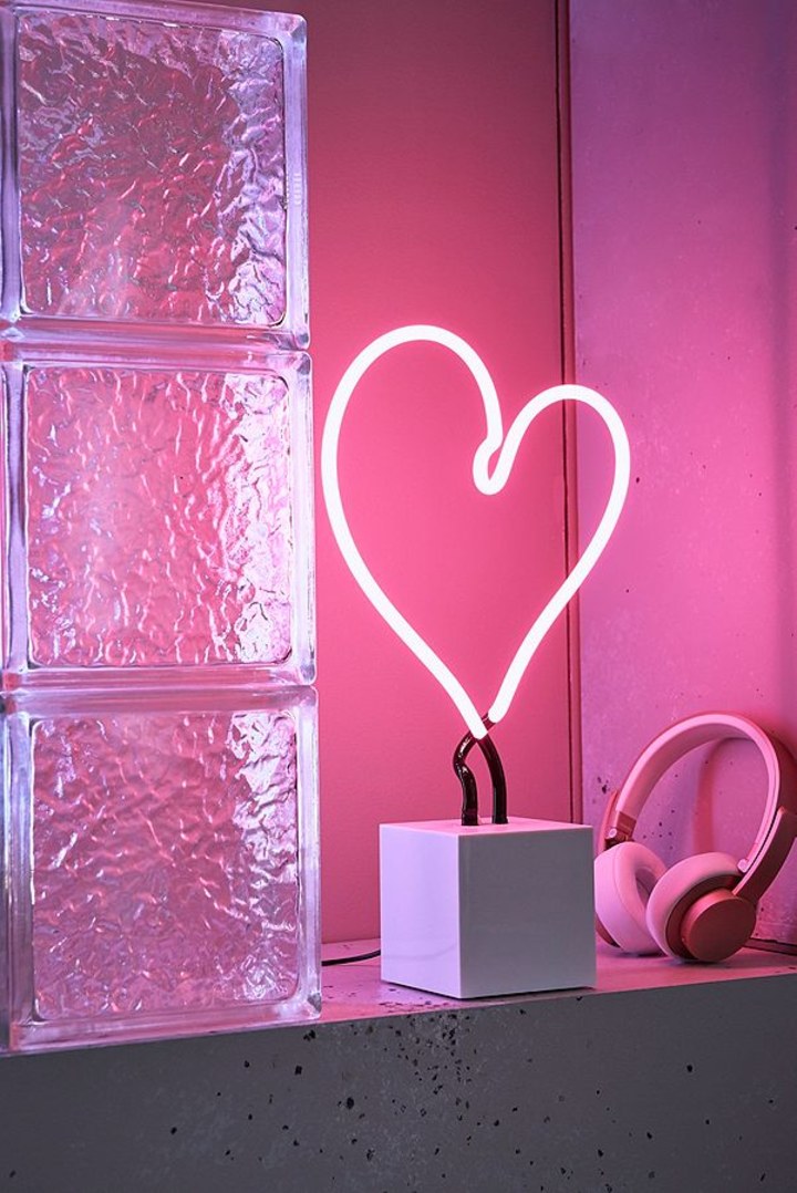 Valentine S Day Ideas 37 Gifts For Men, Ugh Neon Sign Table Lamp