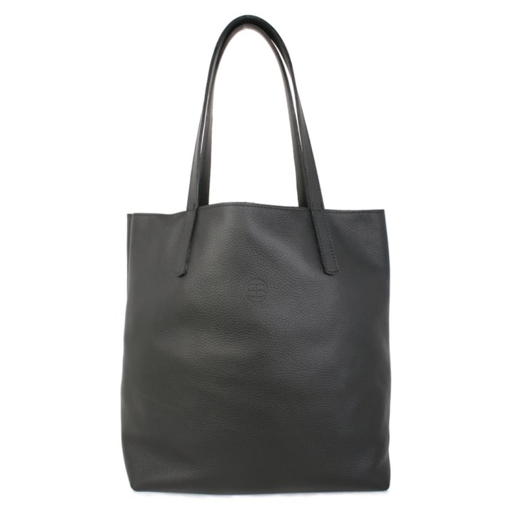 Deal of the Day: 71 percent off La Bijou Belle tote bags