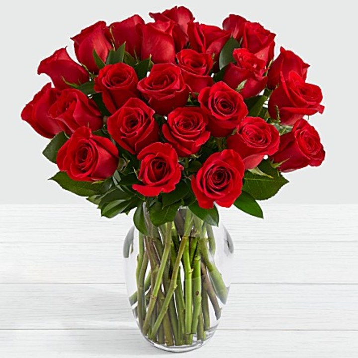 ProFlowers Two Dozen Long Stemmed Red Roses with Glass Vase
