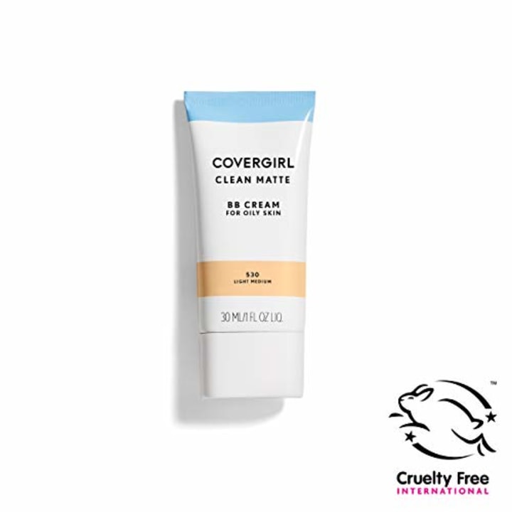 COVERGIRL Clean Matte BB Cream For Oily Skin, Light/Medium 530, 1 oz (Packaging May Vary) Water-Based Oil-Free Matte Finish BB Cream