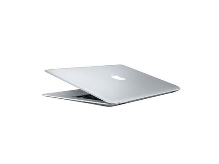 Apple MacBook Air 11&quot; 1.3GHz Intel Core i5 128GB - Original Silver (Refurbished)