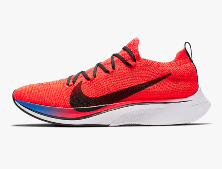 nike zoomx vaporfly flyknit