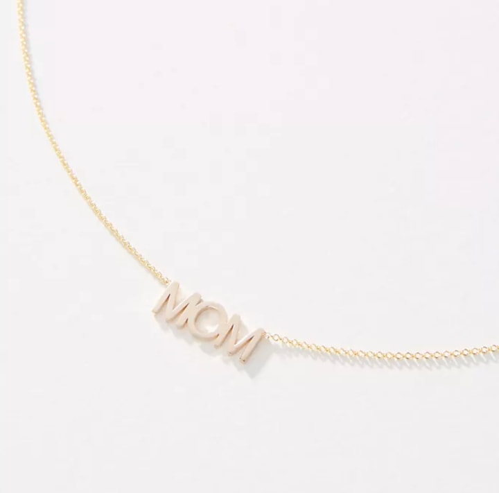 14K Gold 'Mom' Necklace