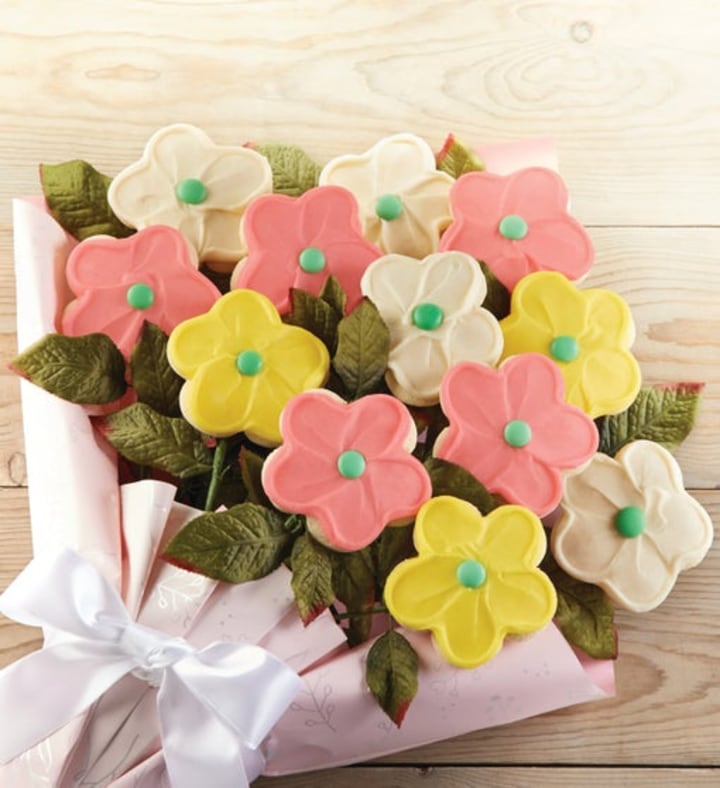 Cheryl&#039;s Buttercream Frosted Long Stemmed Cookie Flowers
