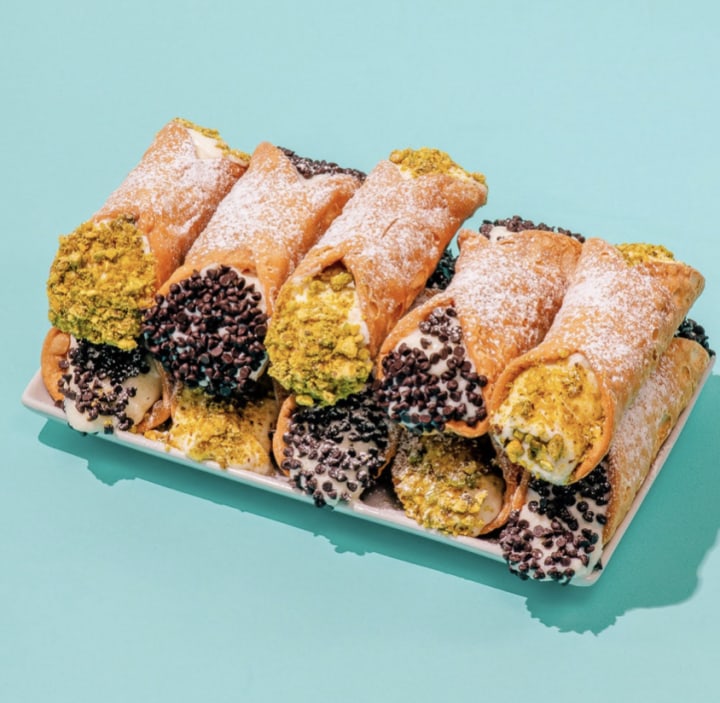 Cannoli Kit by Mike's Pastry (10-pack)