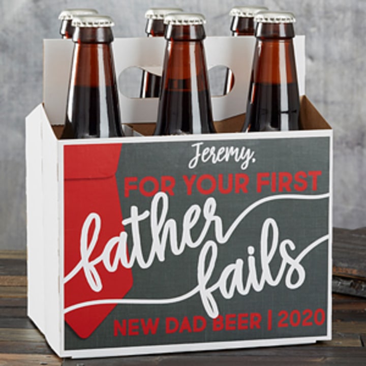 Personalization Mall New Dad Personalized Beer Bottle Carrier