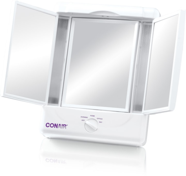 Conair Illumina Lighted Makeup Mirror