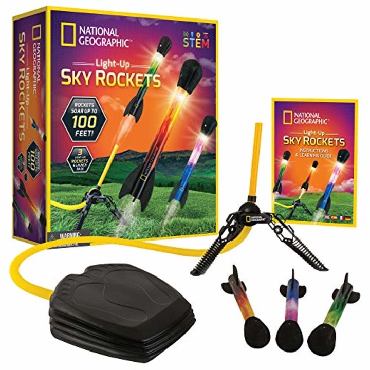 NATIONAL GEOGRAPHIC Air Rocket Toy - Ultimate LED Rocket Launcher for Kids, Stomp and Launch The Light Up, Air Powered, Foam Tipped Rockets up to 100 Feet, Great Toy for Kids Outdoor Activities