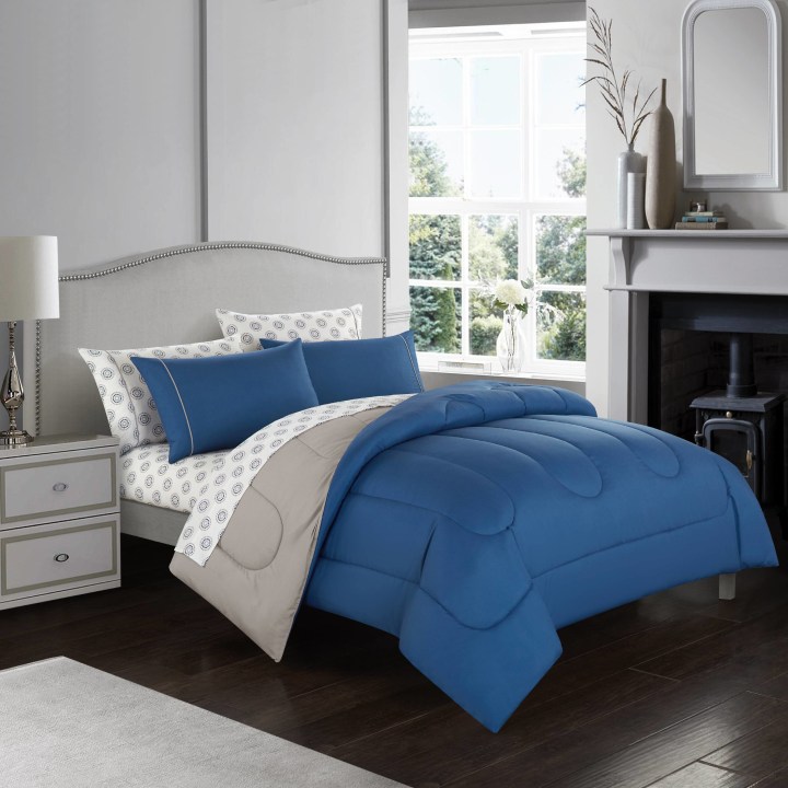 CASA 7-Piece Solid Reversible Comforter Set With BONUS Sheets, Full, Blue