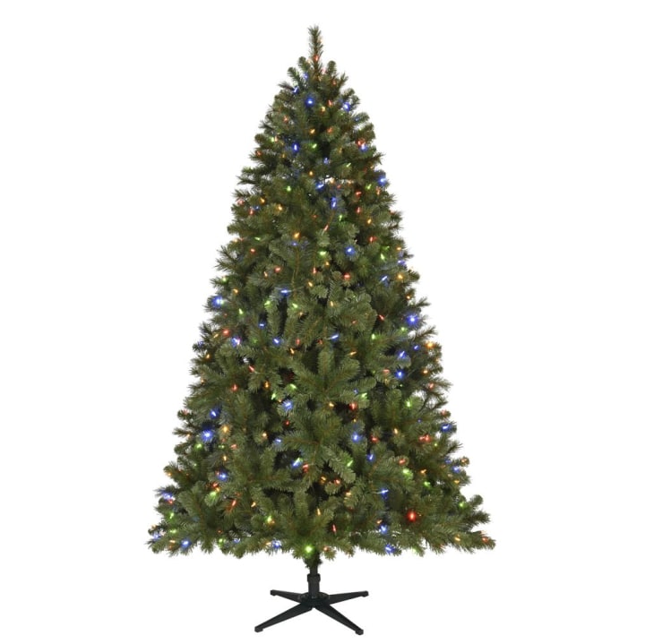 Home Accents Holiday 7.5-ft LED Pre-Lit Artificial Christmas Tree