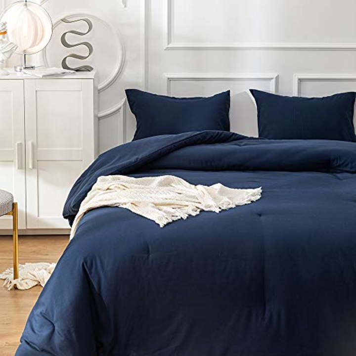Wellboo Navy Blue Comforter Sets Solid Color Bedding Sets Cotton Men Boys King Bedding Sets Adult Teen Dark Color Quilt Lightweight Microfiber Durable Blankets Breathable Health with 2 Pillowcases