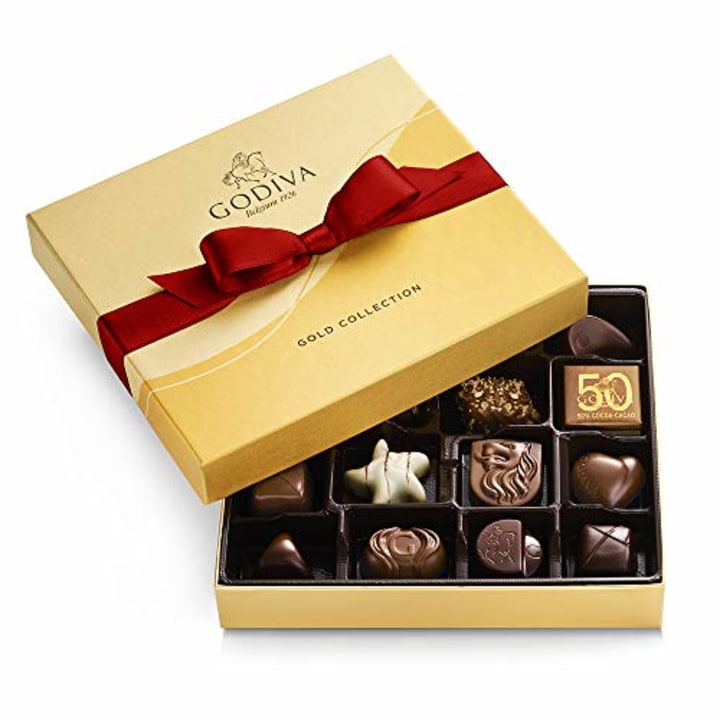 Godiva Chocolatier Classic Gold Box