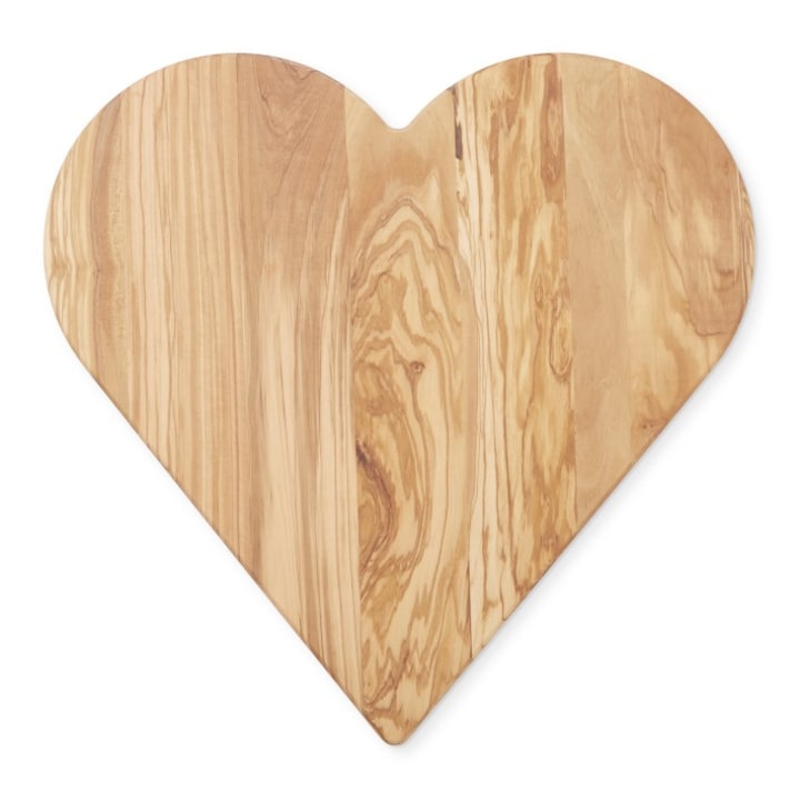 Williams Sonoma Olivewood Heart Cheese Board