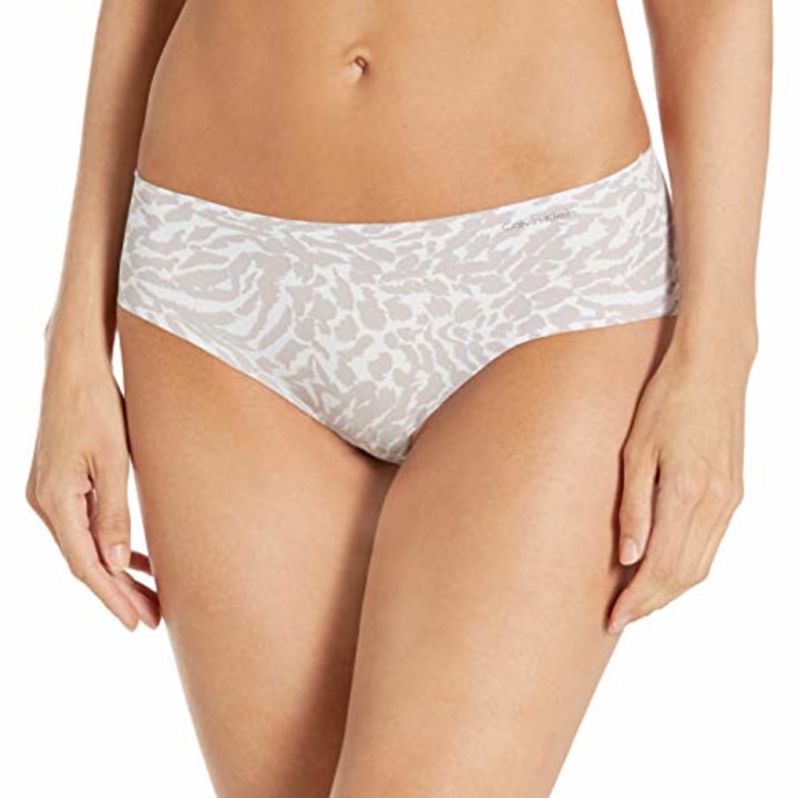 Calvin Klein Women&#039;s Invisibles Hipster Panty