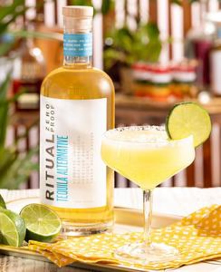 RITUAL ZERO PROOF Tequila Alternative | Award-Winning Non-Alcoholic Spirit | 25.4 Fl Oz (750ml) | Zero Calories | Keto, Paleo &amp; Low Carb Diet Friendly | Make Delicious Alcohol Free Cocktails