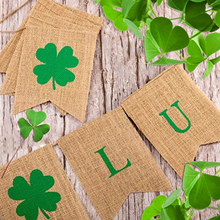 2 Pack St Patrick&#039;s Day Decorations Shamrock Burlap Banner, Burlap Banner for Mantel Fireplace Spring Holiday Accessory Wall Decorations Home Indoor Outdoor Party Green Decor (2 Pack Burlap Banner)