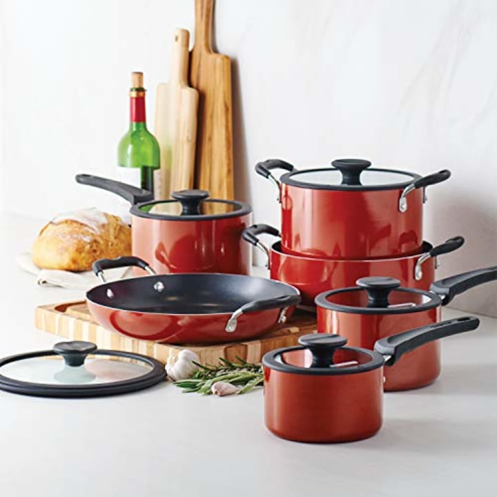 basics 11 Piece Cookware Set with Lids and 2 Removable Handles 