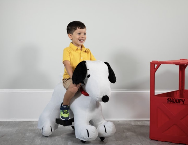 Snoopy 6-Volt Ride On Toy