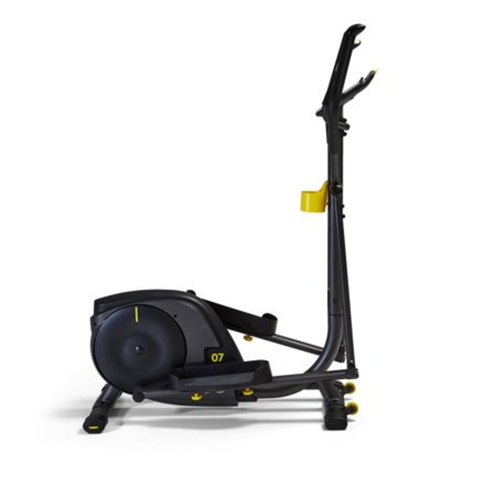 Decathlon Domyos EL500 Exercise Fitness Elliptical. Best affordable ellipticals under $500 in 2021.