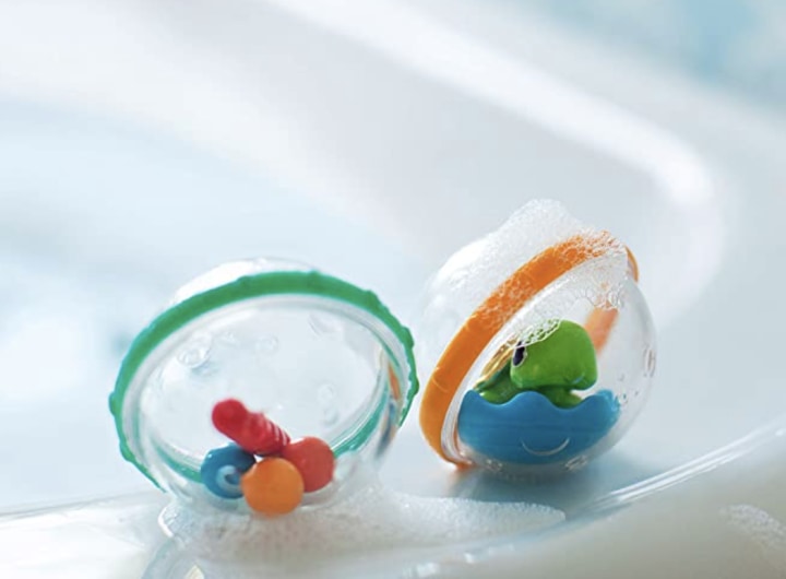 Float and Play Bubbles Bath Toy