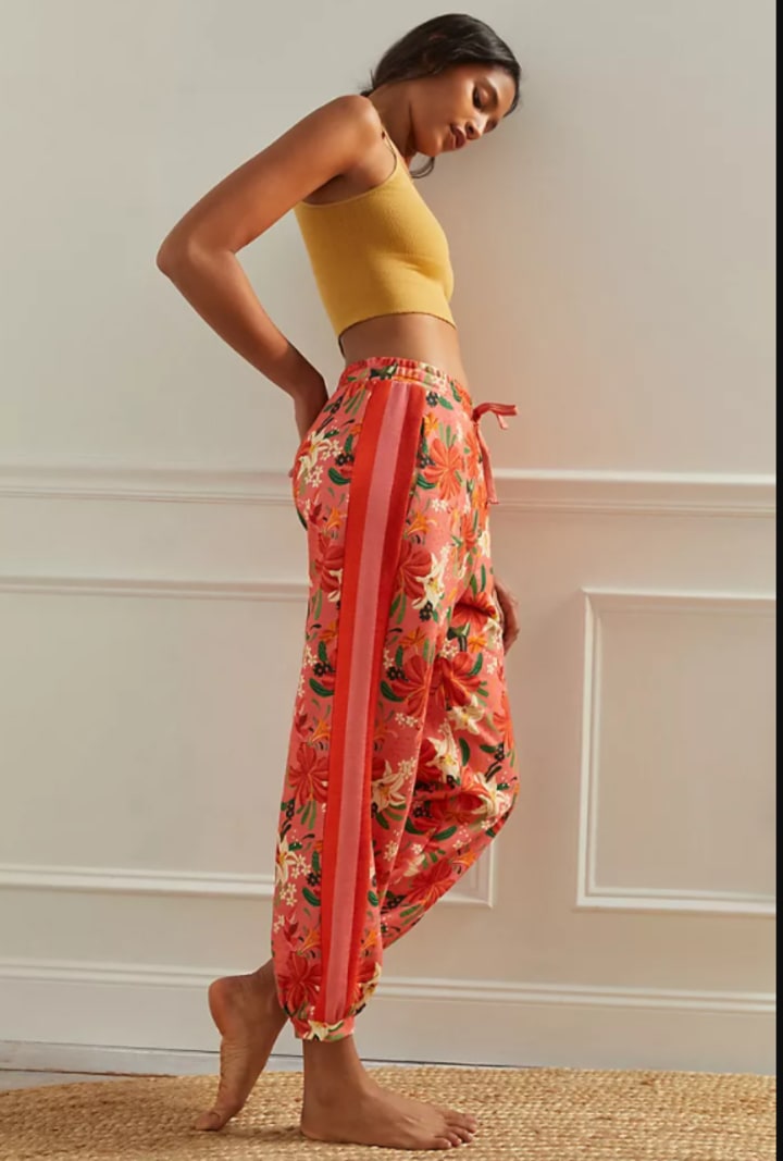 Flowered joggers Clearance