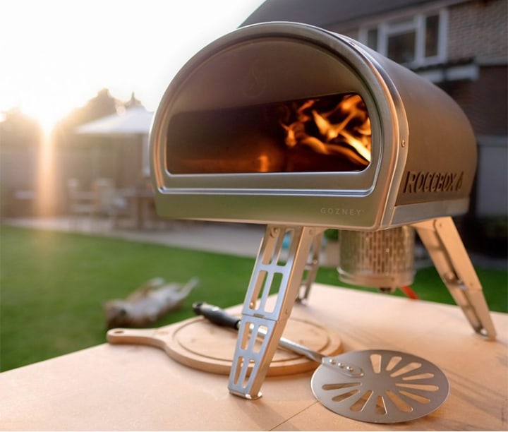 Roccbox portable outdoor pizza oven