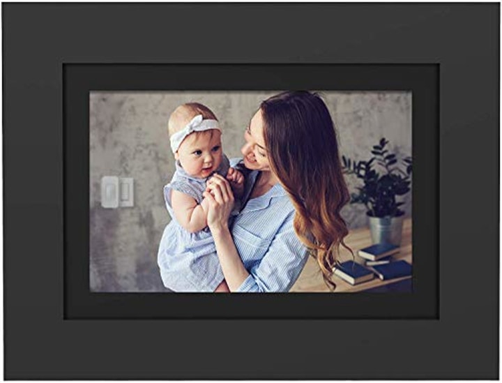 SimplySmart Home PhotoShare Friends and Family Smart Digital Photo Frame, WiFi, 8 GB, Over 5,000 Photos, HD, 10.1" Black, iOS &amp; Android