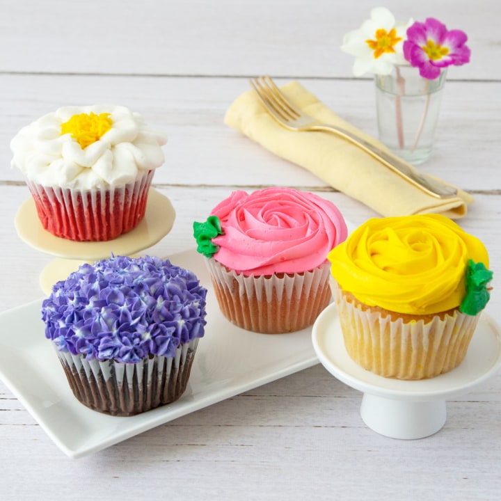 Bake Me A Wish! Jumbo Mother&#039;s Day Cupcakes