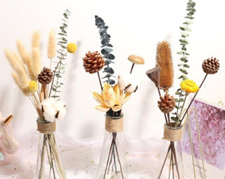 Dried Flowers Bouquet with Vase