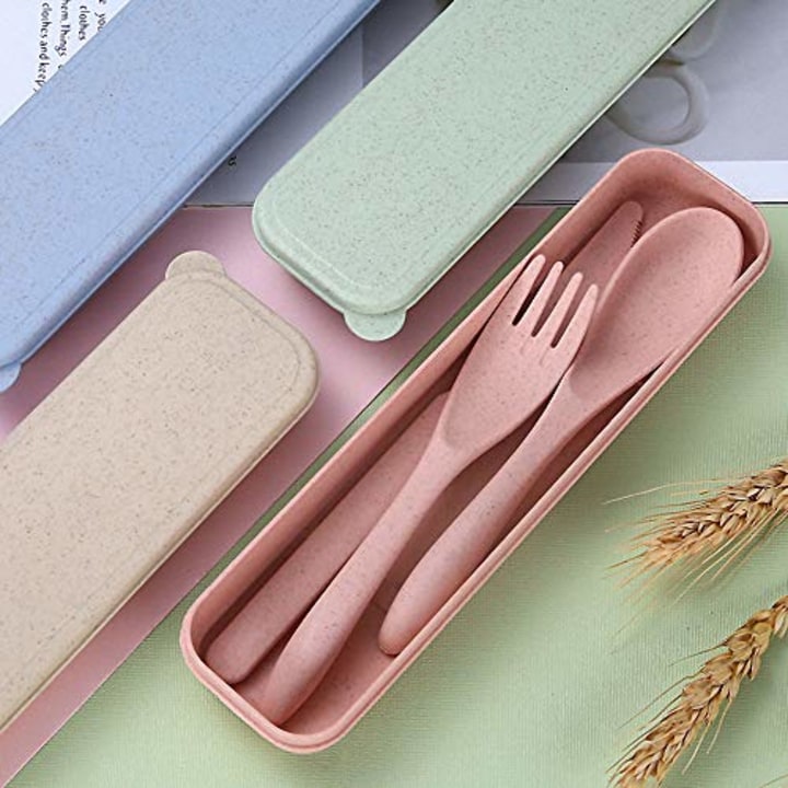 4 Sets Portable Cutlery,Wheat Straw Cutlery, Spoon Knife Fork Tableware set, for Kids Adult Travel Picnic Camping (4 Colors)