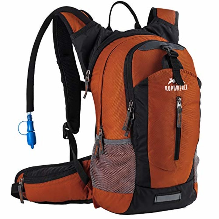 Hiking Insulated Hydration Backpack Pack with 2.5L BPA FREE Water Bladder- Keeps Liquid Cool up to 4 Hours, Lightweight Daypack For Hiking Running Cycling Camping Commuter, 18L Dark Orange