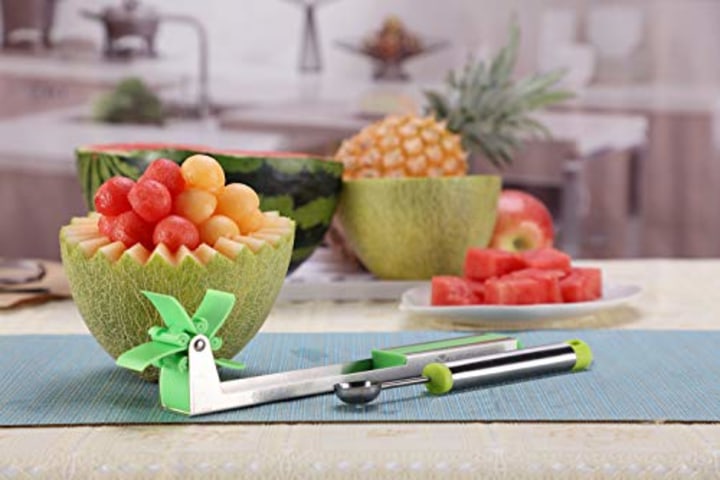 Yueshico Stainless Steel Watermelon Slicer Cutter Knife Corer Fruit Vegetable Tools Kitchen Gadgets with Melon Baller Scoop Extra