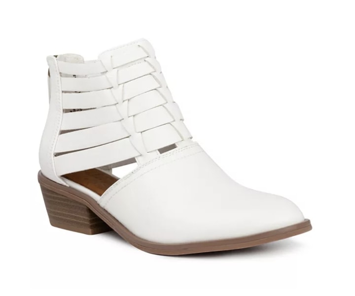Embiee Cut-Out Booties