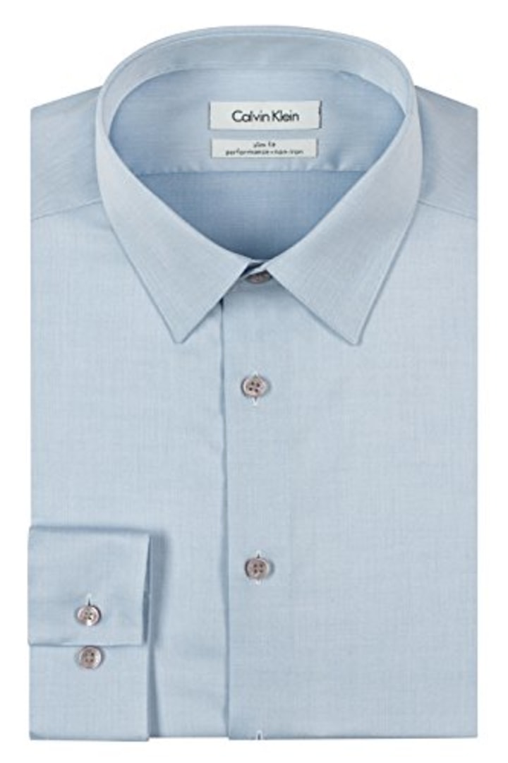 Calvin Klein Men&#039;s Dress Shirt Slim Fit Non-Iron Herringbone