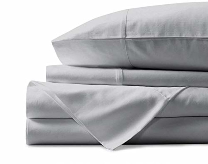 Mayfair Linen 100% Cotton Sheets, Silver Twin Sheets Set, Long Staple Cotton, Sateen Weave for Soft and Silky Feel, Fits Mattress Upto 18&#039;&#039; DEEP Pocket