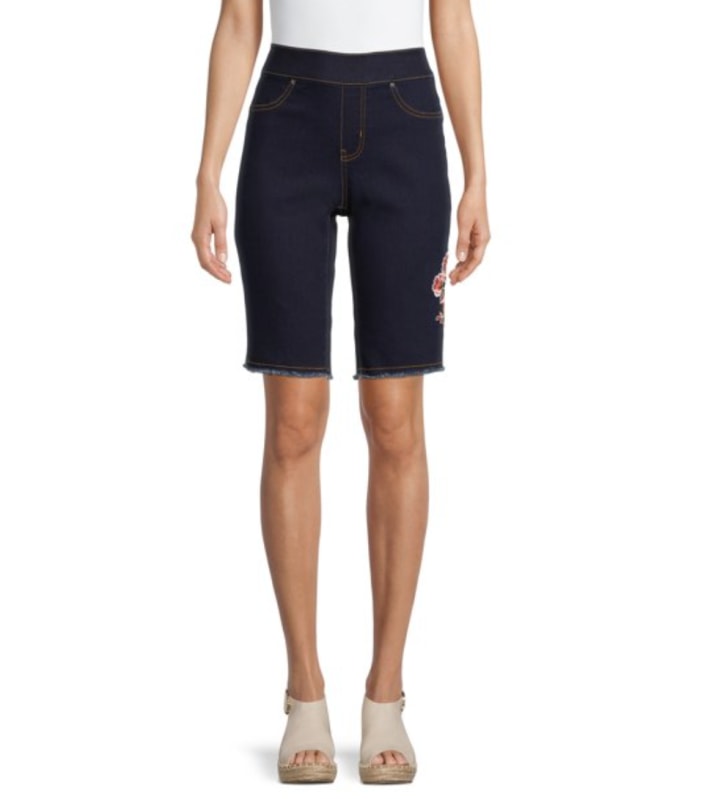 The Pioneer Woman Pull On Bermuda Short Jean with Embroidery