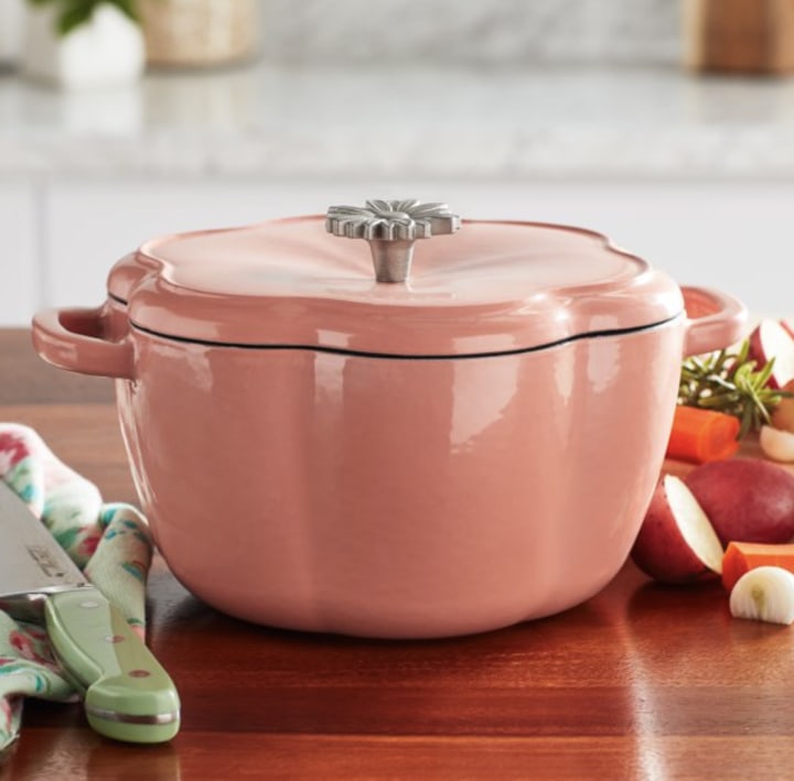 The Pioneer Woman Timeless Beauty 3-Quart Dutch Oven