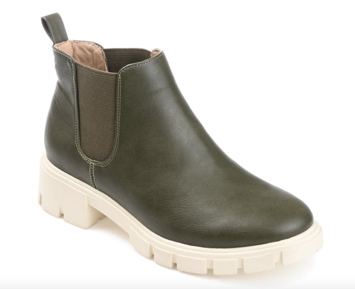 Journee Collection Rorke Chelsea Boot