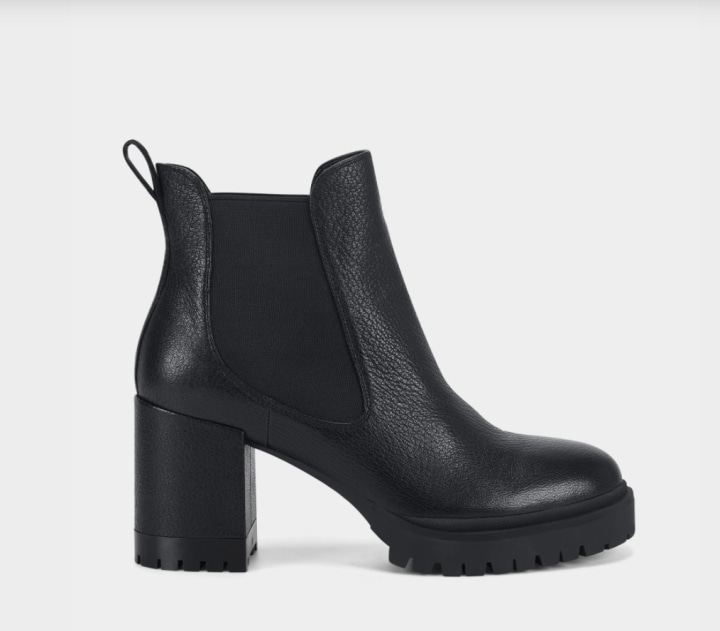 10 comfortable Chelsea boots, according to stylists