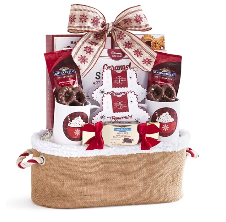Design Pac Holiday Hot Cocoa Gift Basket