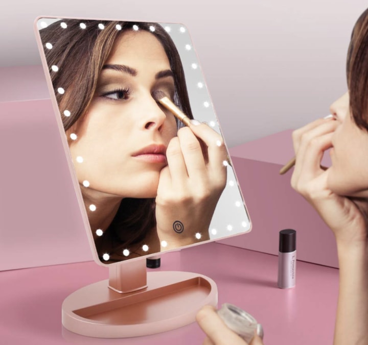 19 Best Lighted Makeup Mirrors In 2022, Tabletop Light Up Makeup Mirror