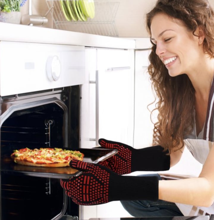 Uxcell Heat Resistant Oven Mitts